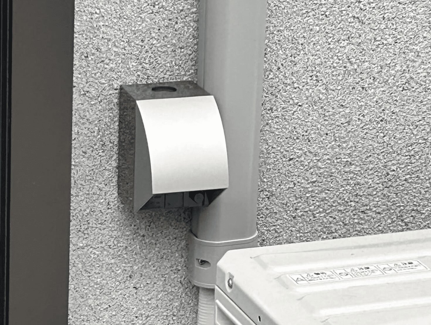 屋外コンセントの電気工事